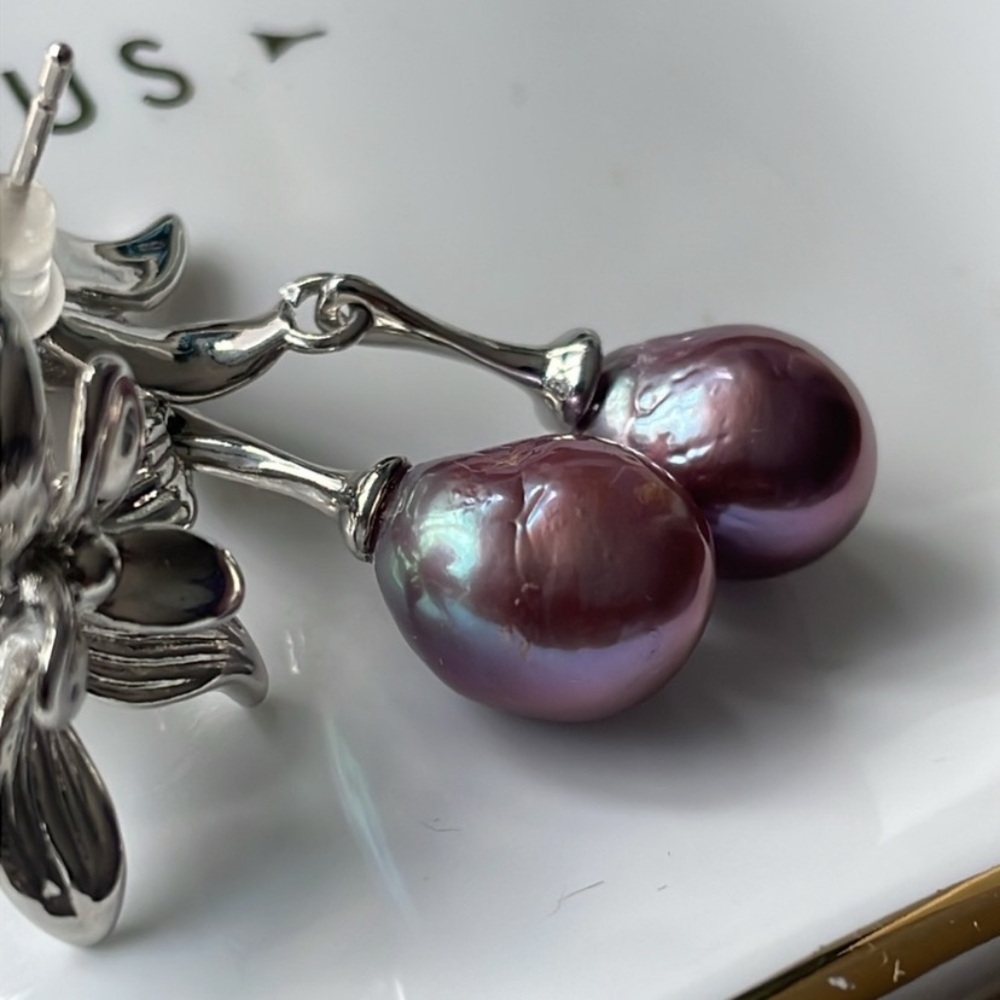Freshwater Baroque Pearl earrings